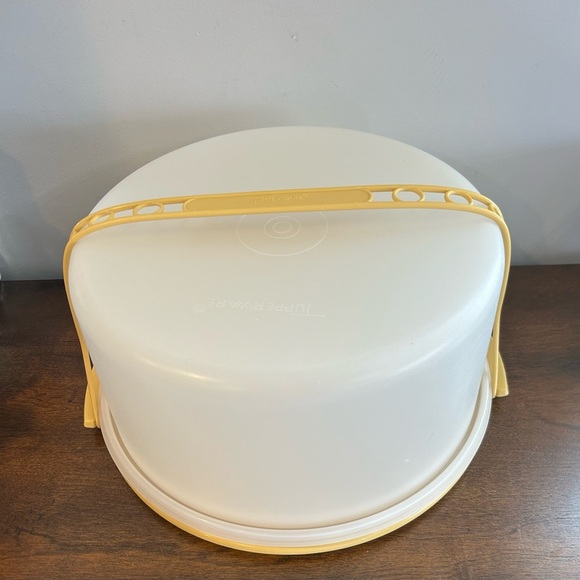 Tupperware 12” Cake Carrier Gold Base 1256-4 Handle 1258-7 Sheer Lid 1257-6 Vtg. - Picture 3 of 14